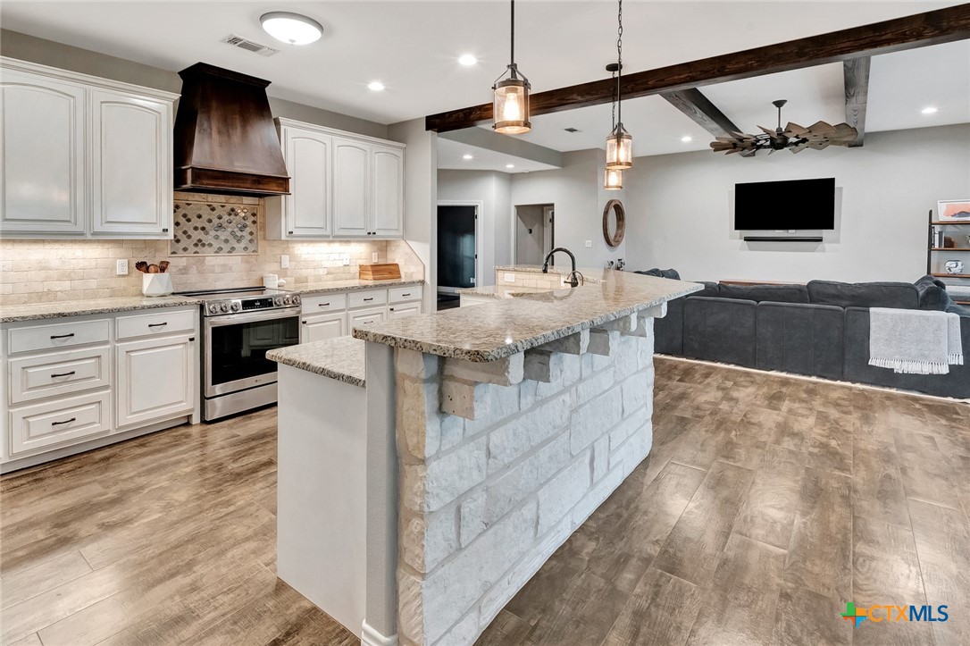 885 Del Goehring Road