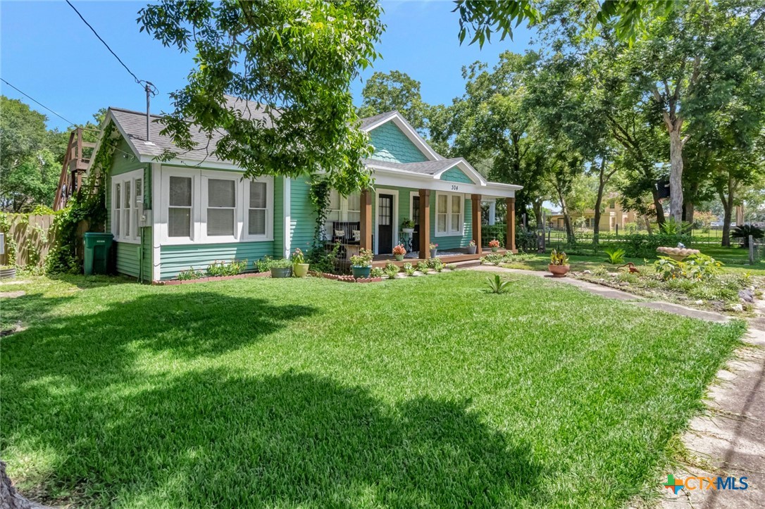 304 W Putnam