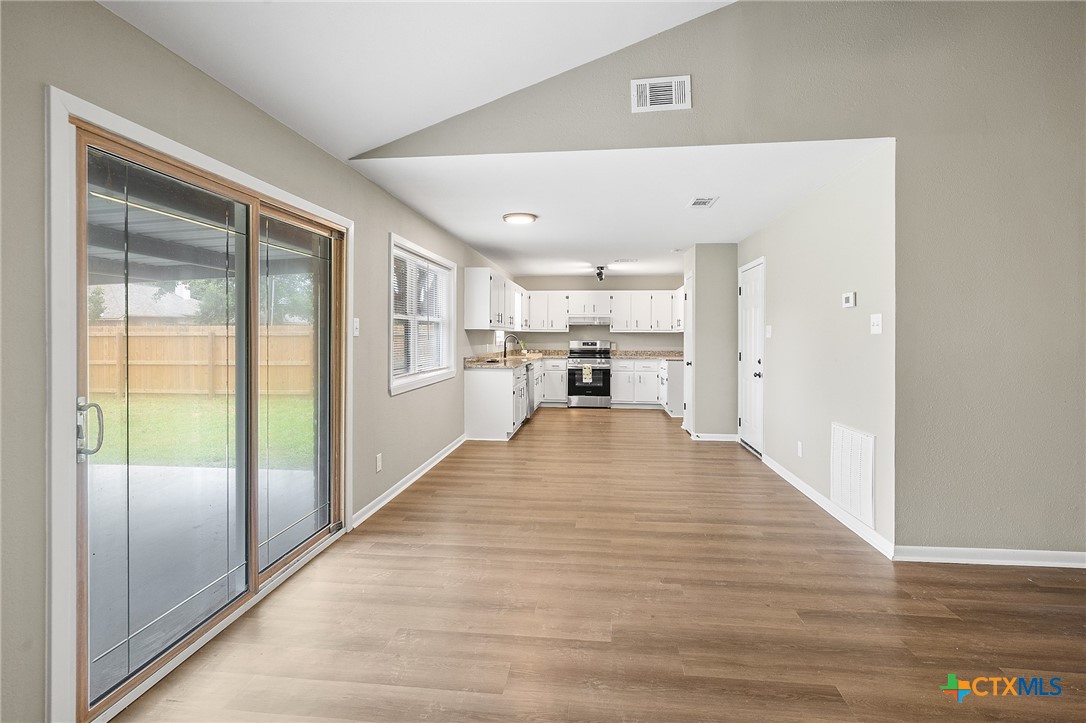 112 Byron Lane