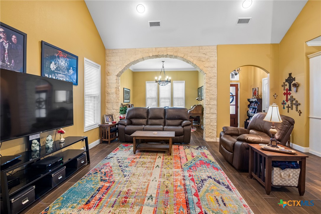 201 Amberglow Court
