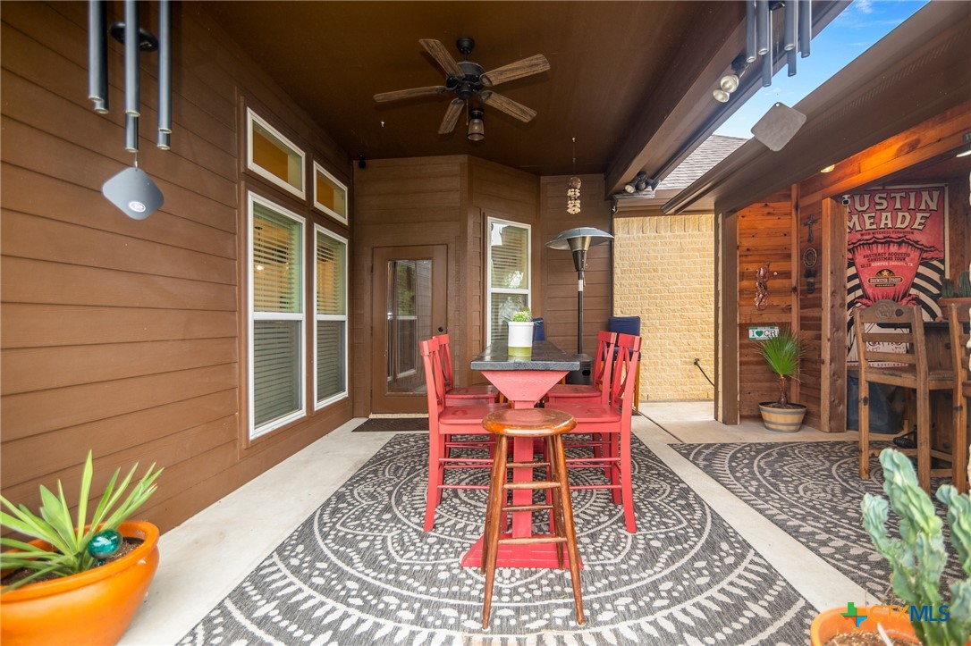 201 Amberglow Court