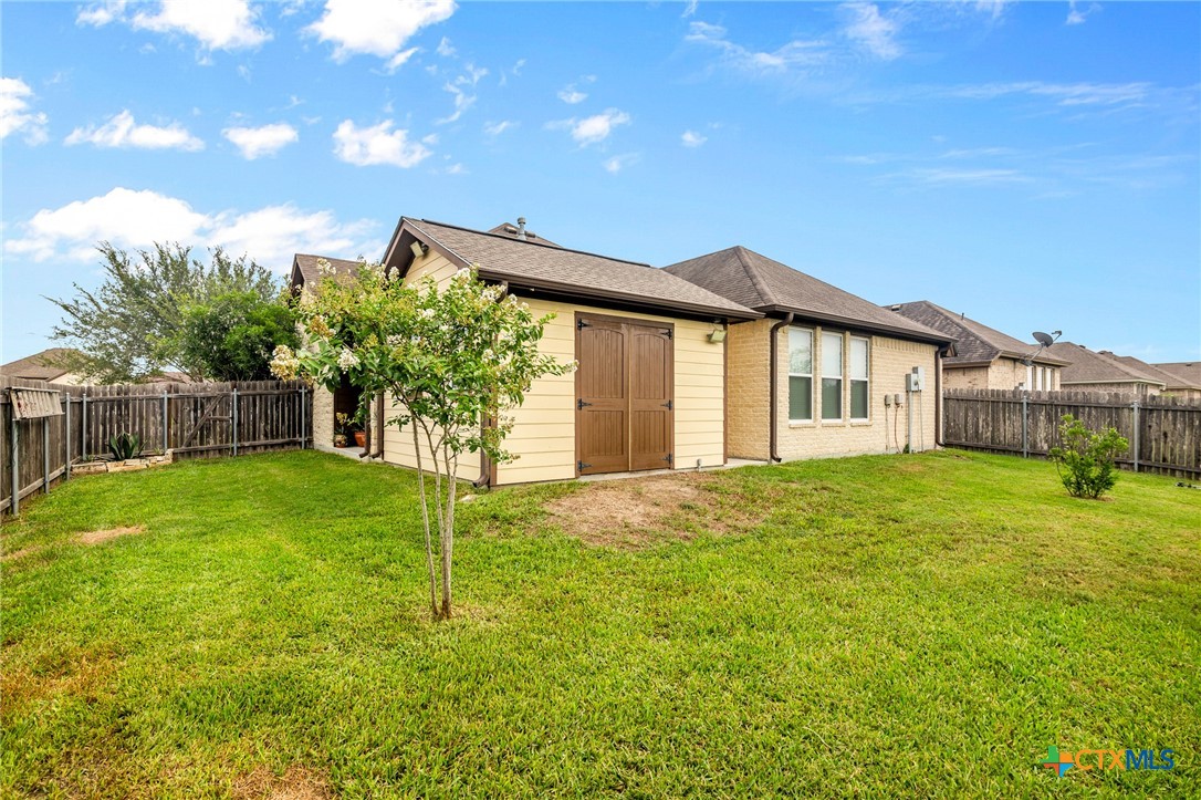 201 Amberglow Court