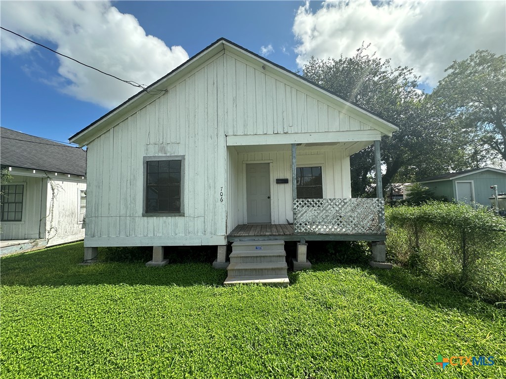 704 & 706 E Forrest Street