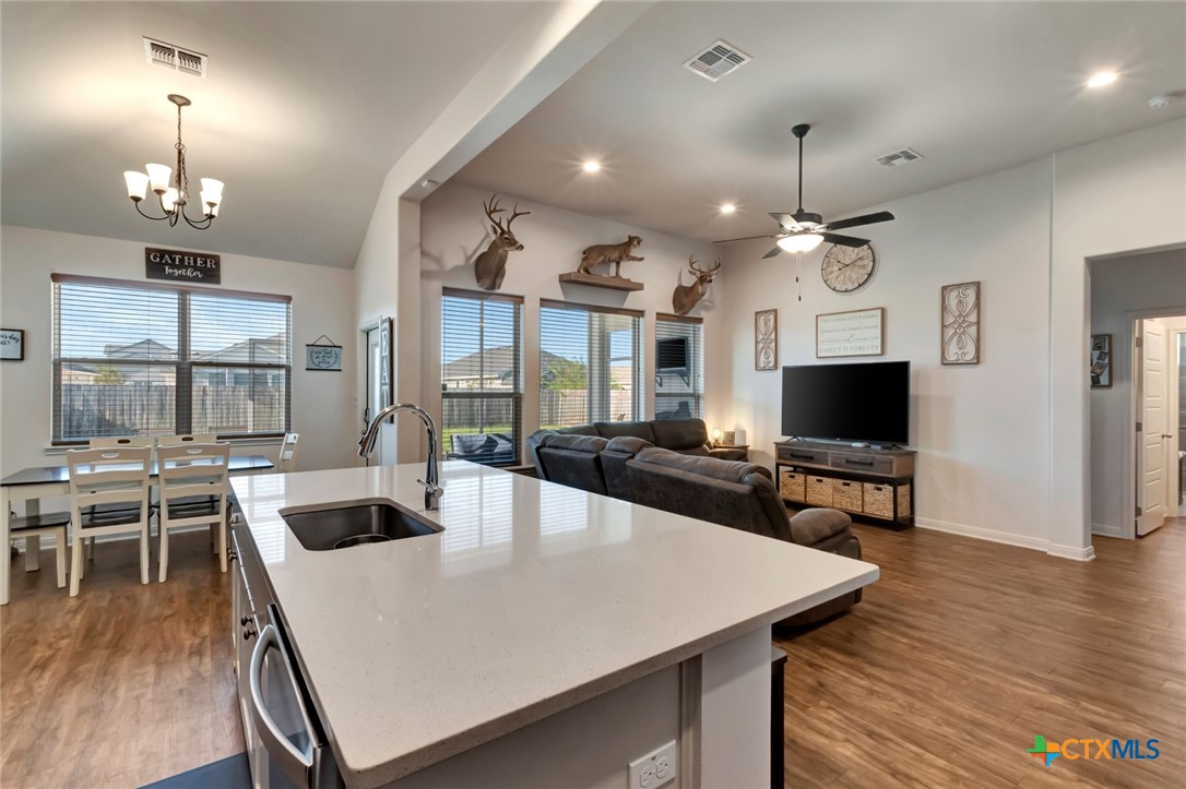 113 Dripping Spring