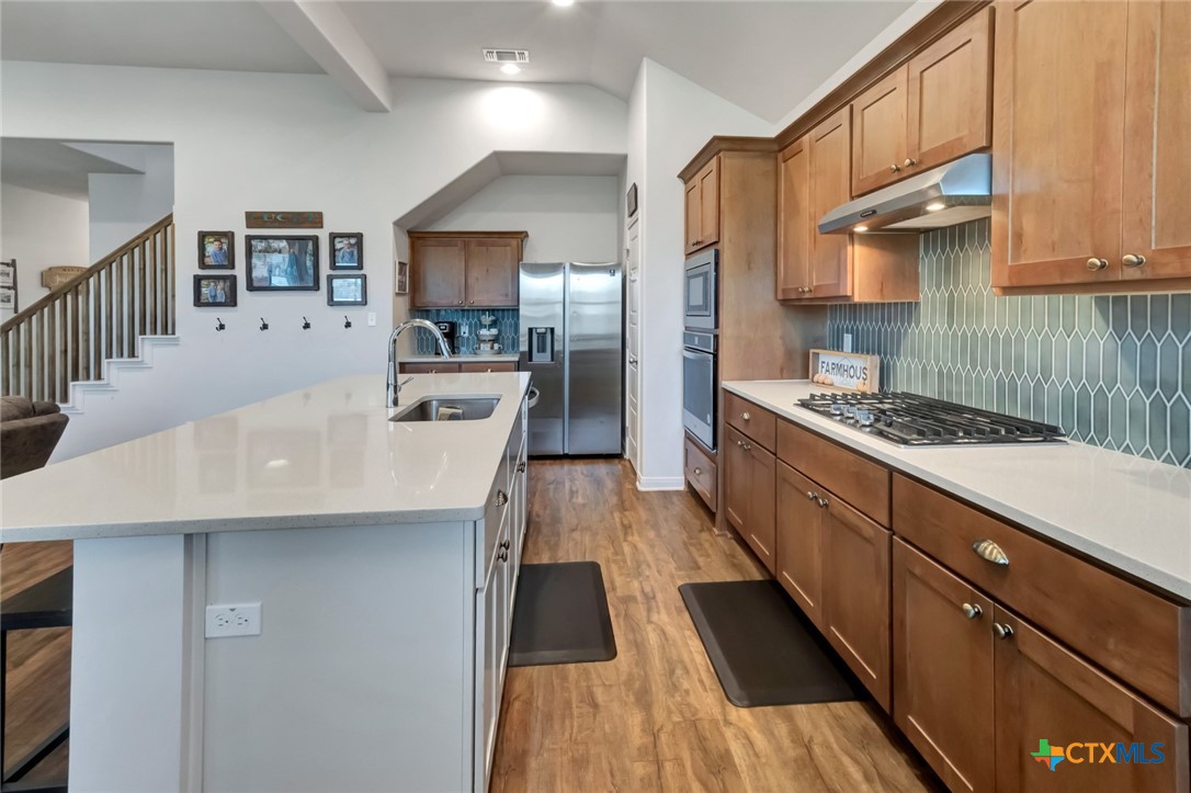113 Dripping Spring