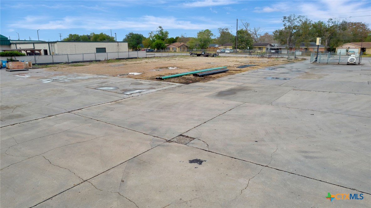 1801 Sam Houston Drive