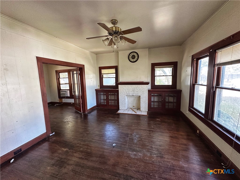 507 W Brazos Street