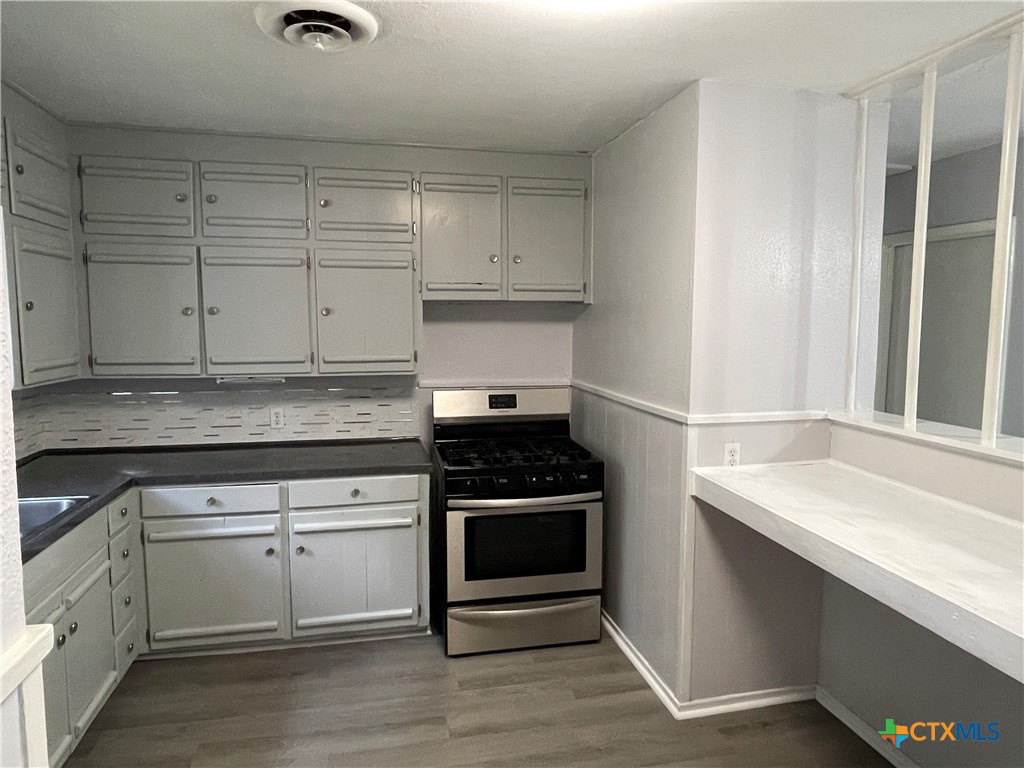 1512 E Mimosa Avenue