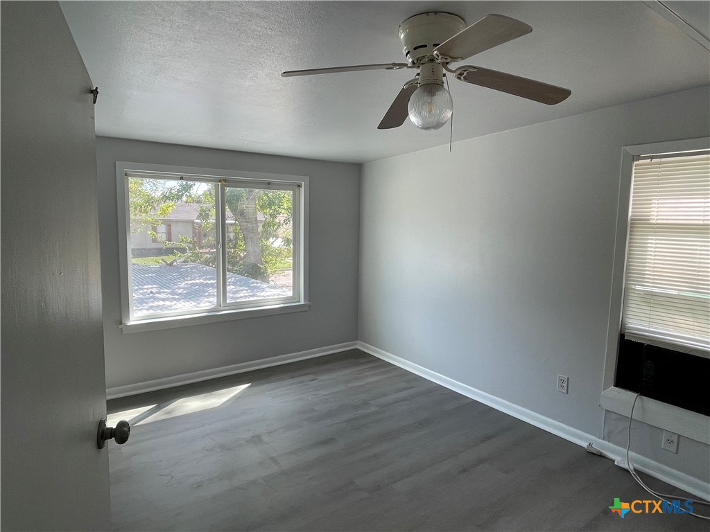1512 E Mimosa Avenue