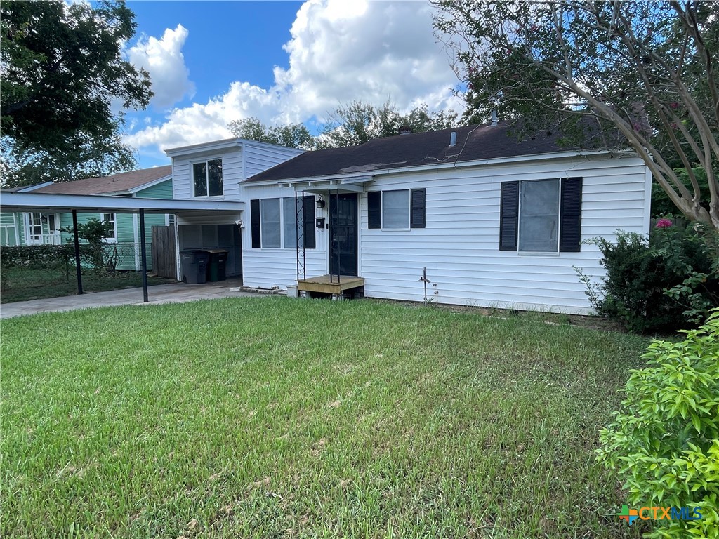 1512 E Mimosa Avenue
