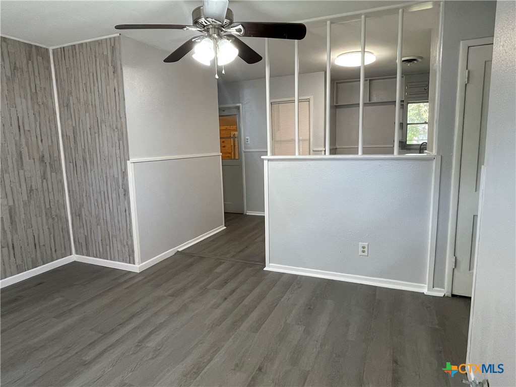 1512 E Mimosa Avenue