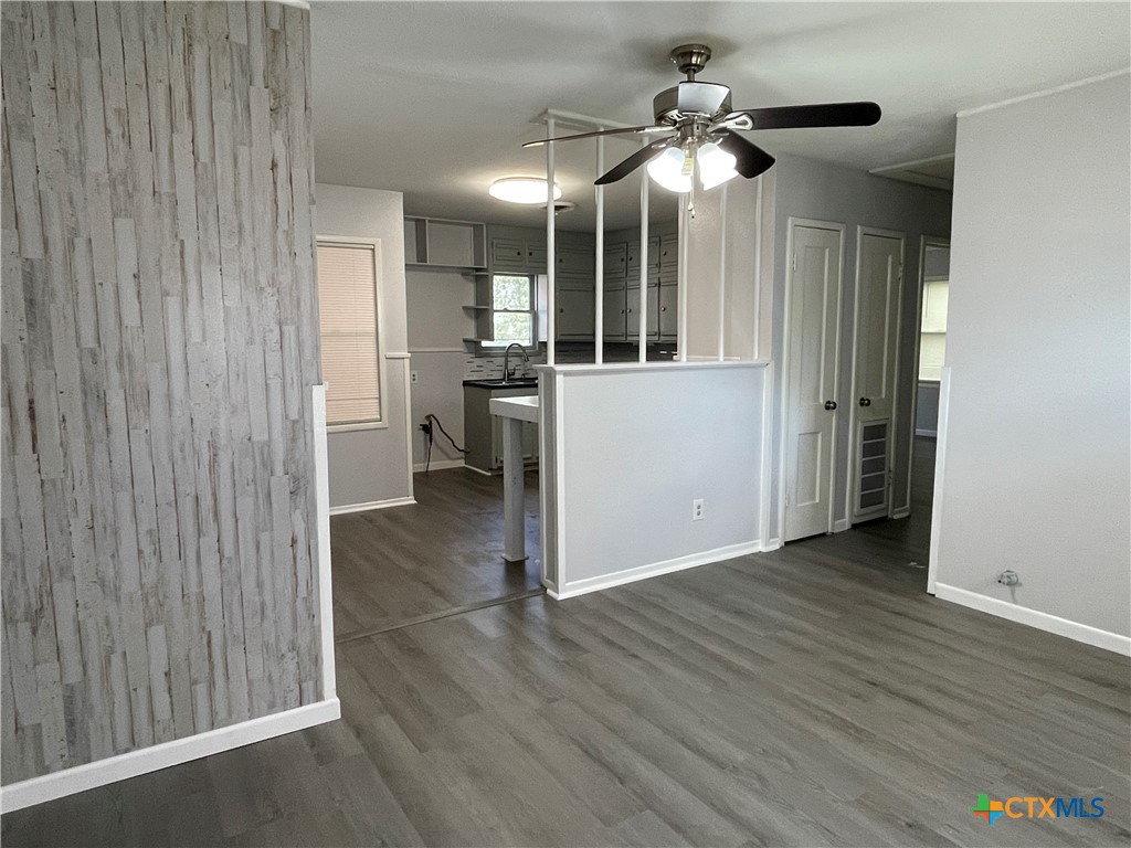 1512 E Mimosa Avenue