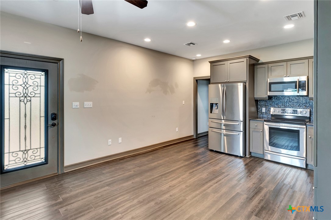 65 Brook View