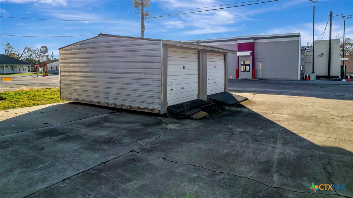 2015 Peach Street