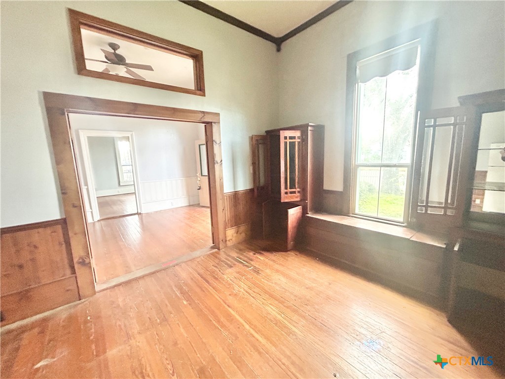 502 E Live Oak Street