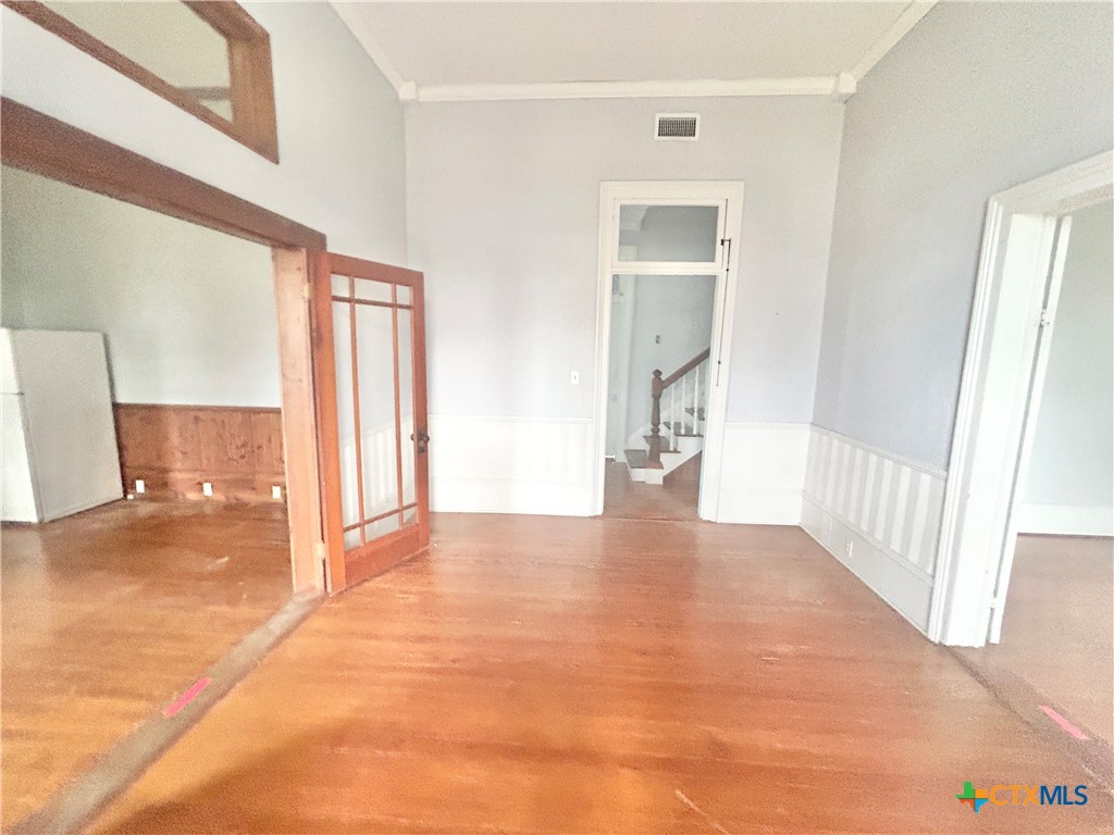 502 E Live Oak Street