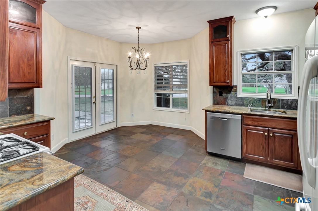 185 Lakeshore Drive