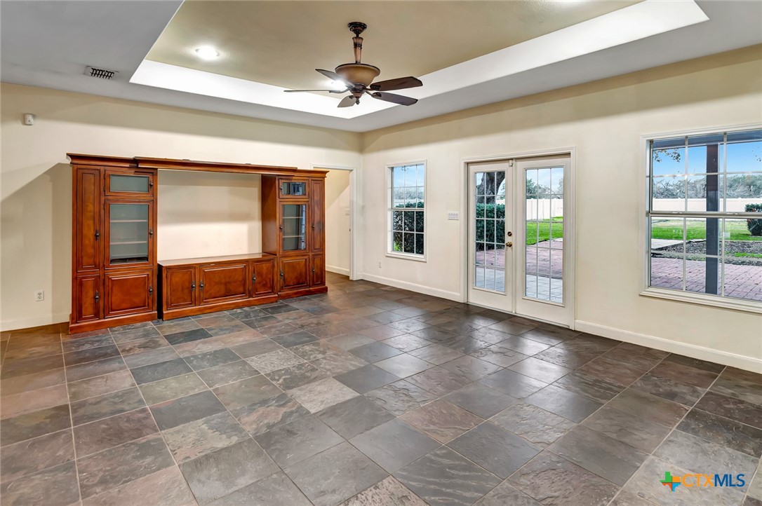 185 Lakeshore Drive