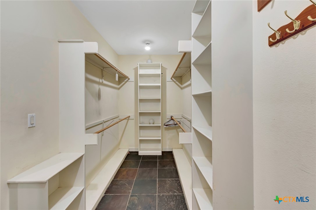 185 Lakeshore Drive