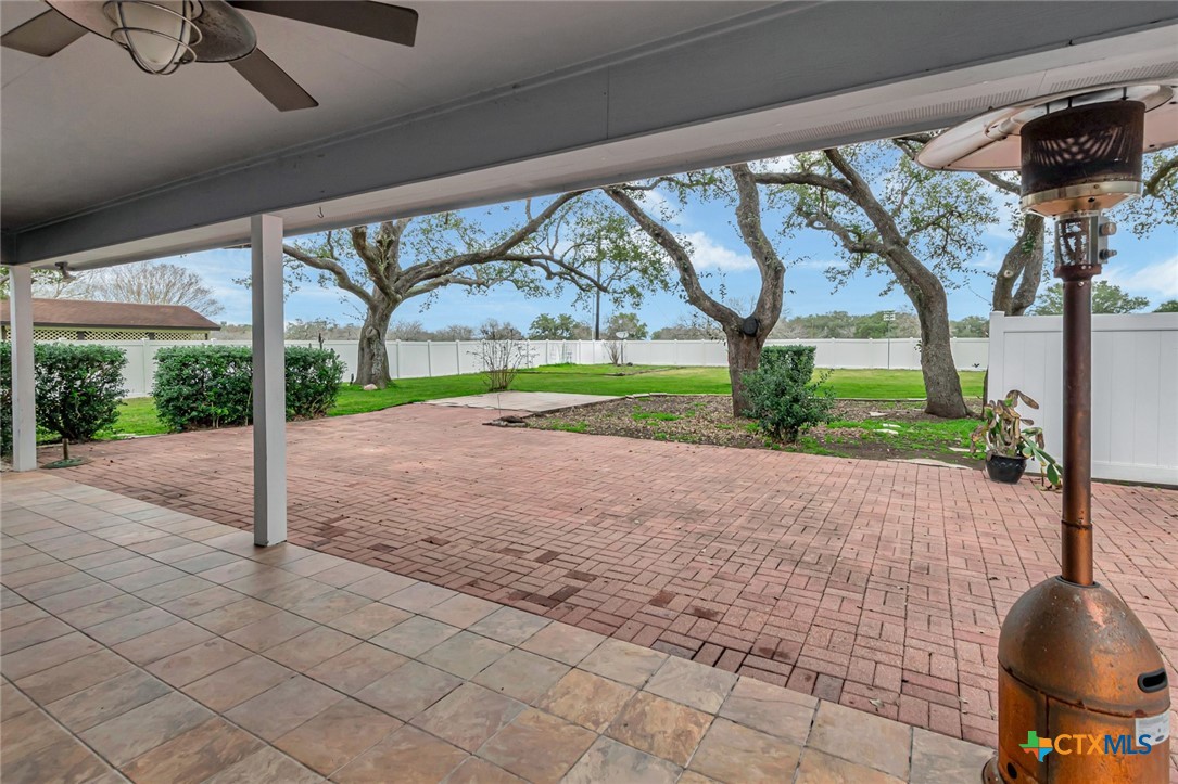 185 Lakeshore Drive