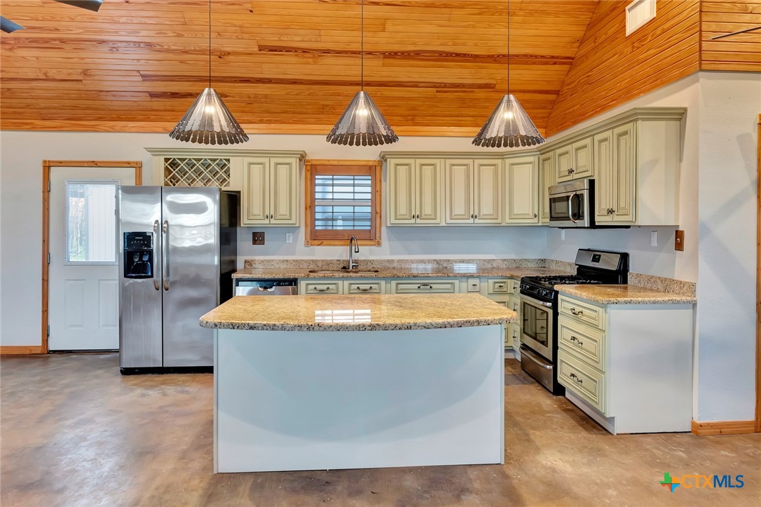 52 N Old Bloomington Road