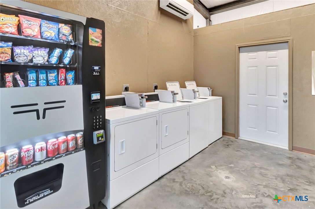 52 N Old Bloomington Road