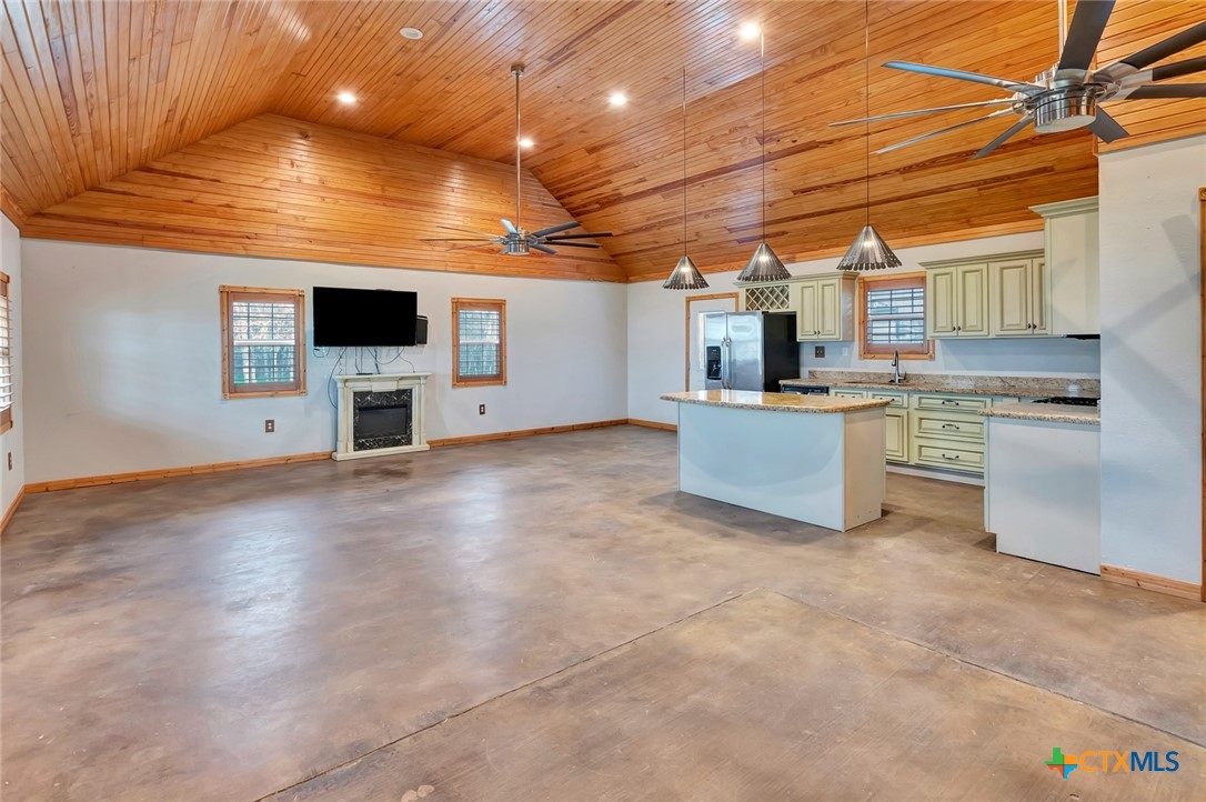 52 N Old Bloomington Road