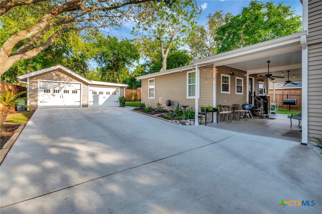 406 S Liberty Street