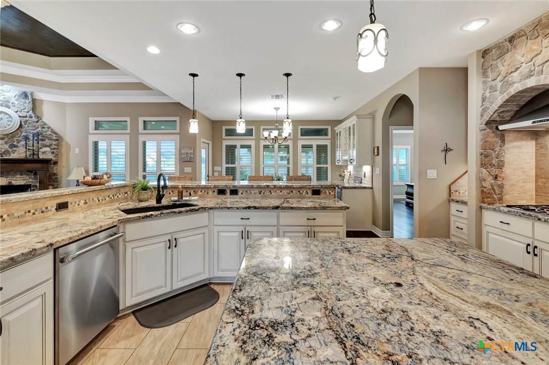 201 Pebble Brook