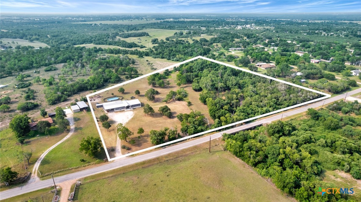 1622 Old Goliad Road
