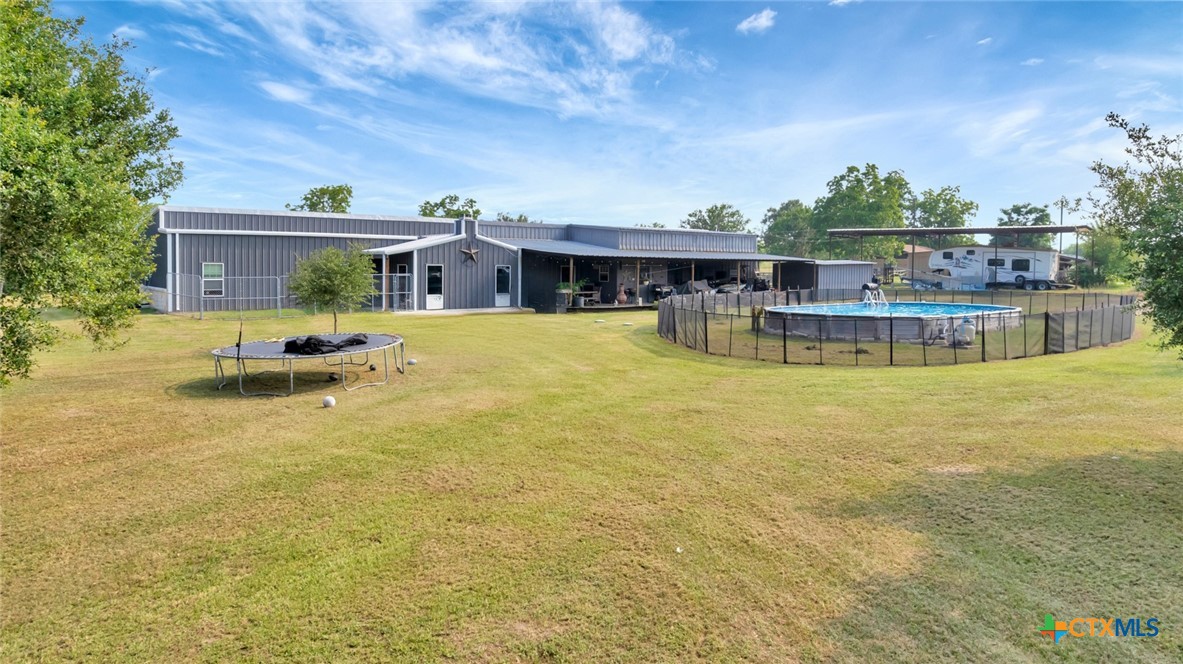 1622 Old Goliad Road