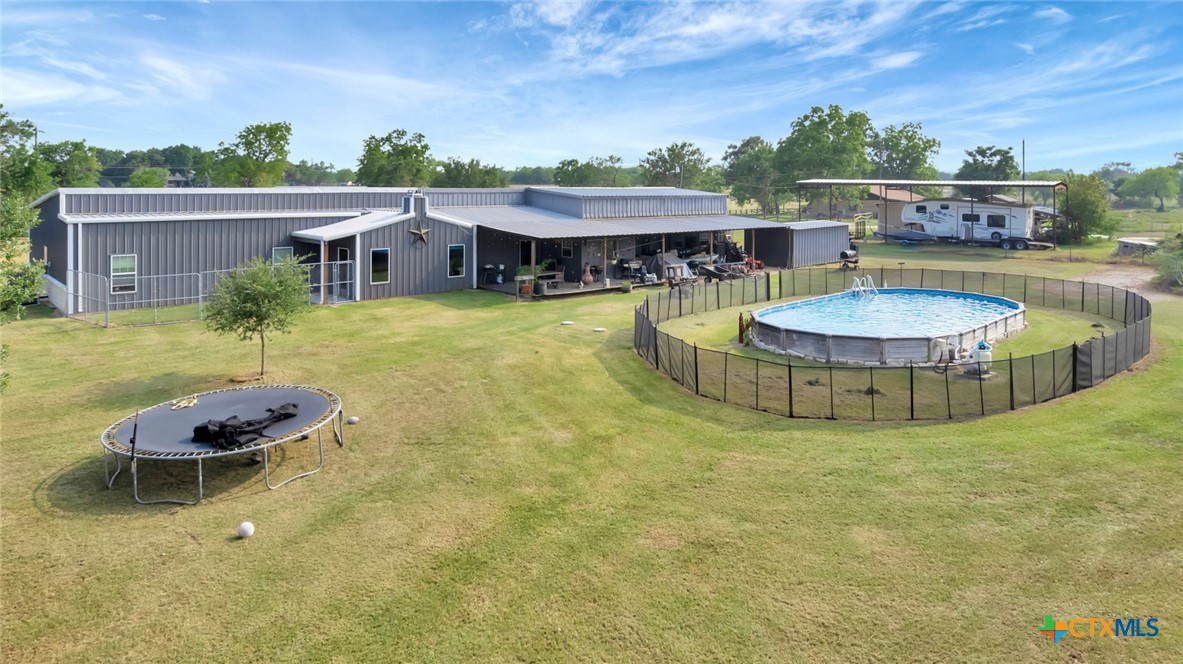 1622 Old Goliad Road