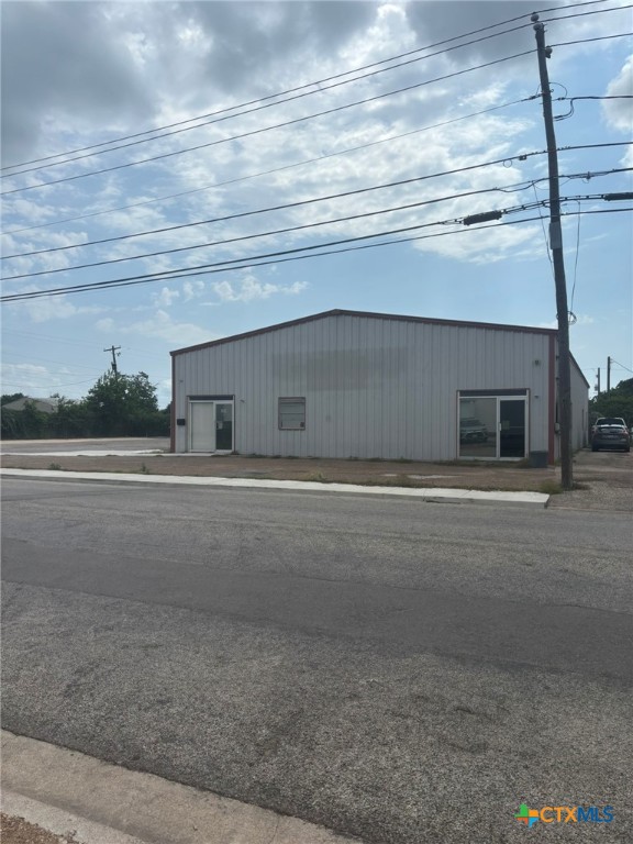 5311 Country Club Drive