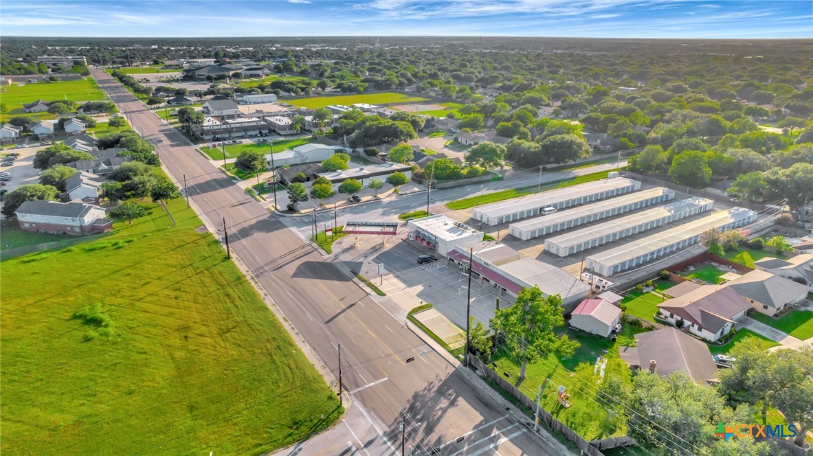 2604 E Mockingbird Lane A