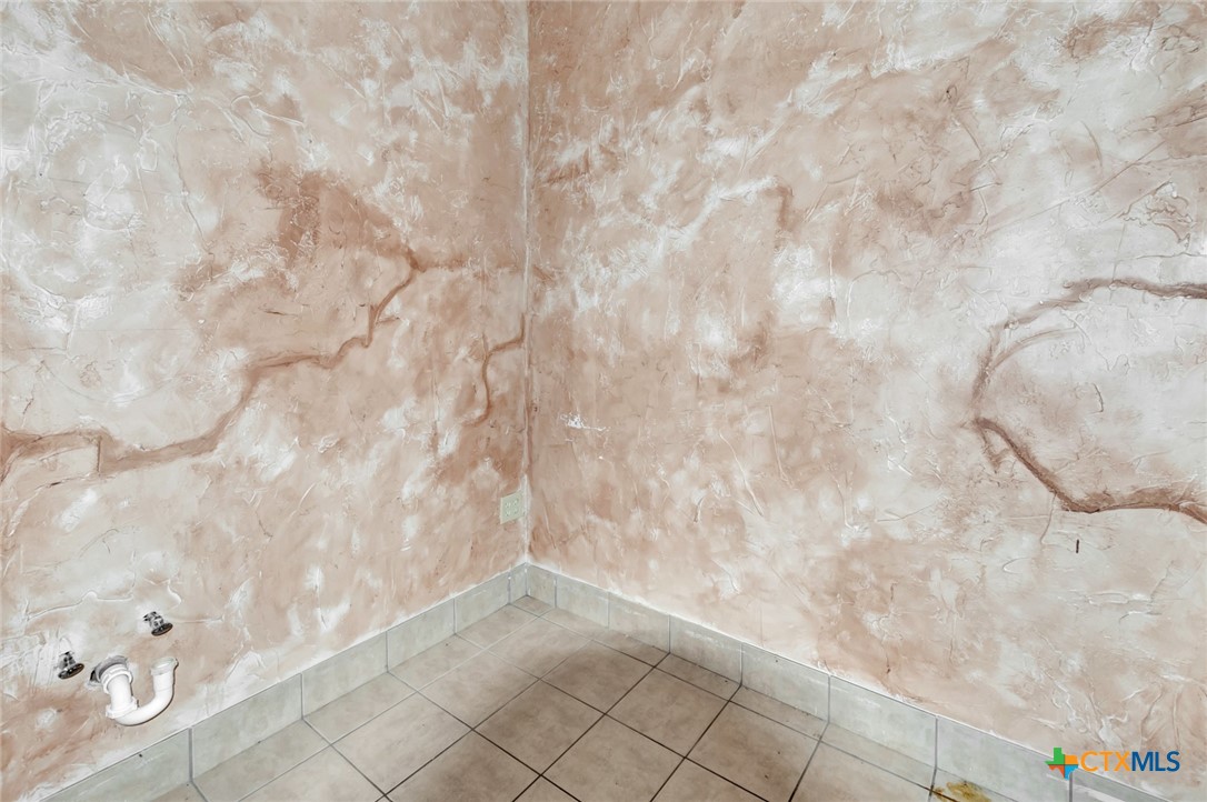 2604 E Mockingbird Lane A