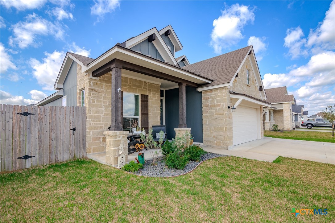 111 Dripping Spring