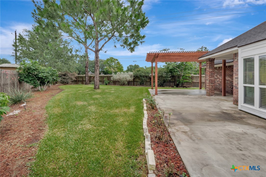 106 Hamlet Court