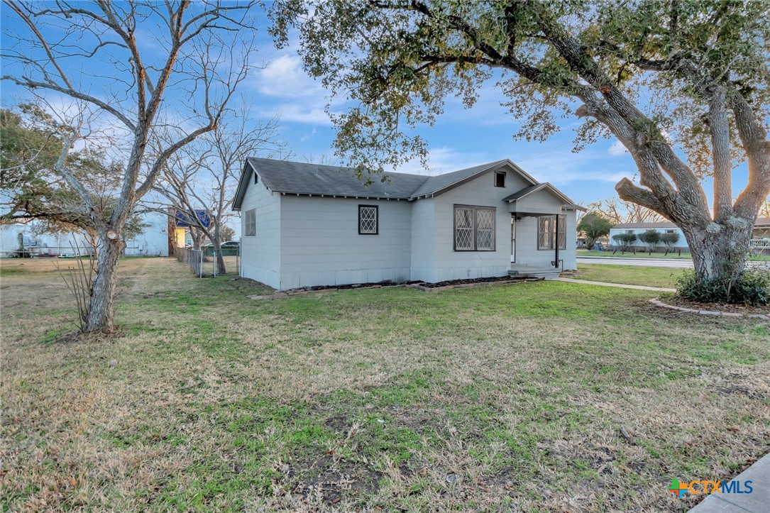 2901 Lone Tree