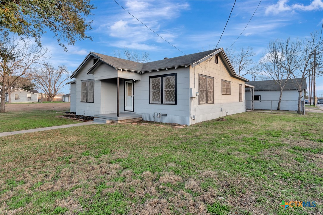 2901 Lone Tree