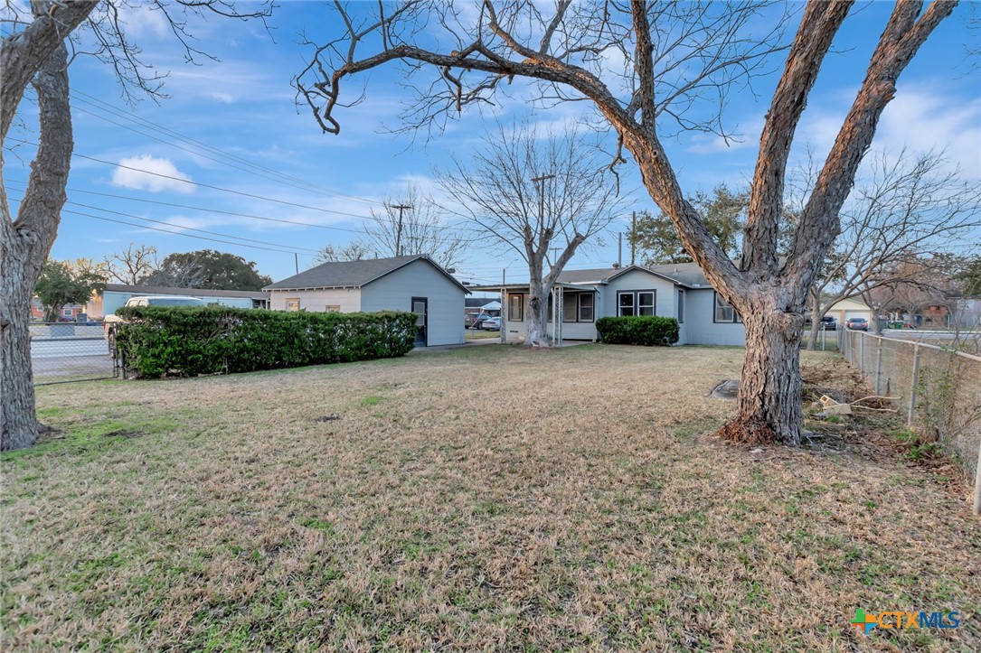 2901 Lone Tree