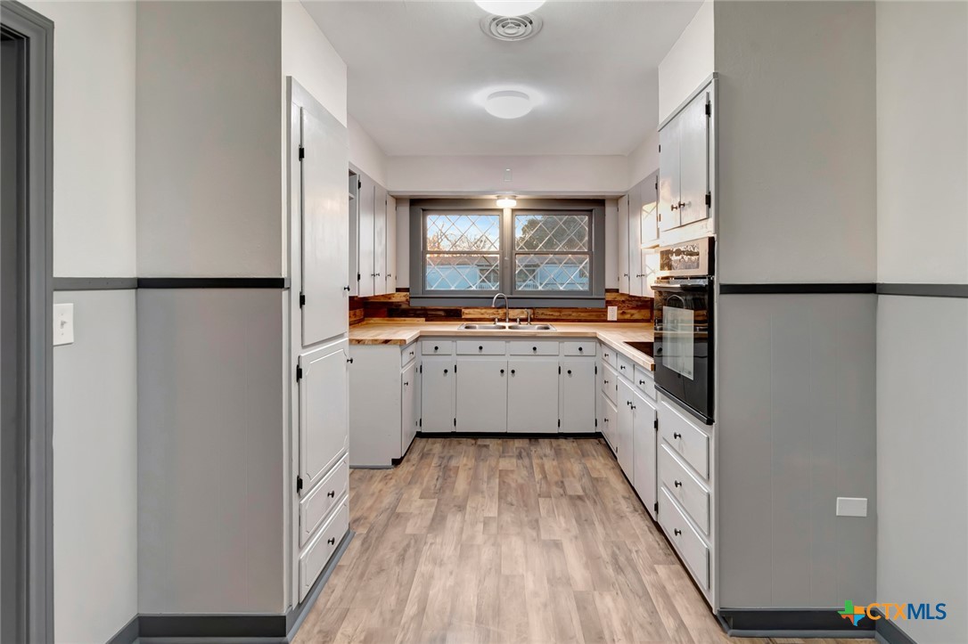 2901 Lone Tree