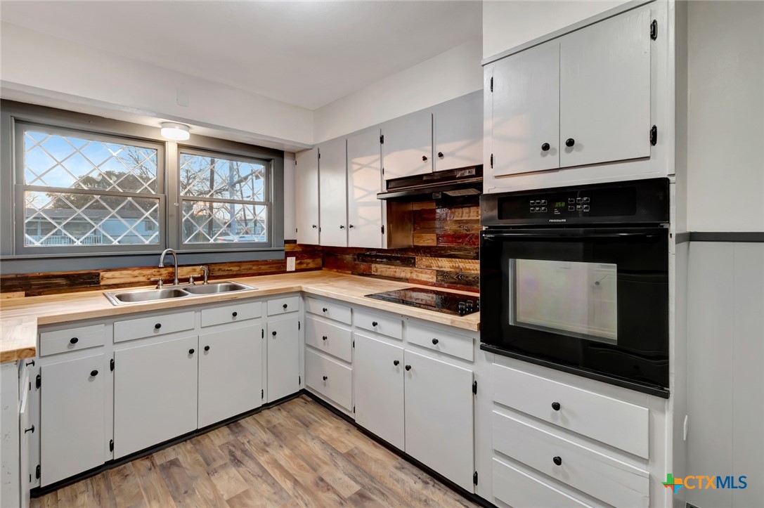 2901 Lone Tree