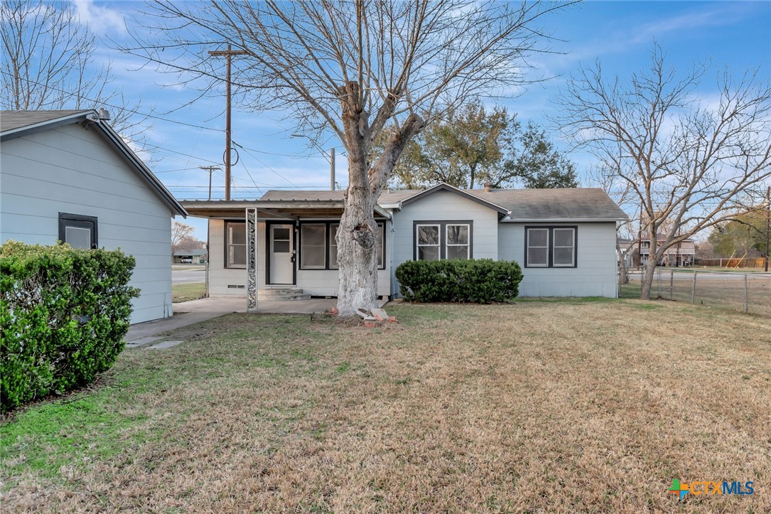 2901 Lone Tree