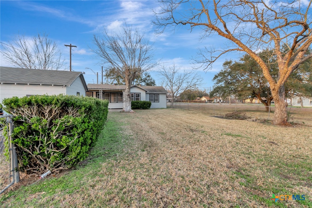 2901 Lone Tree