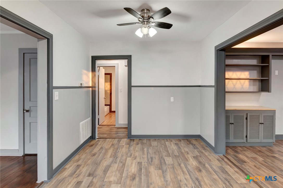 2901 Lone Tree