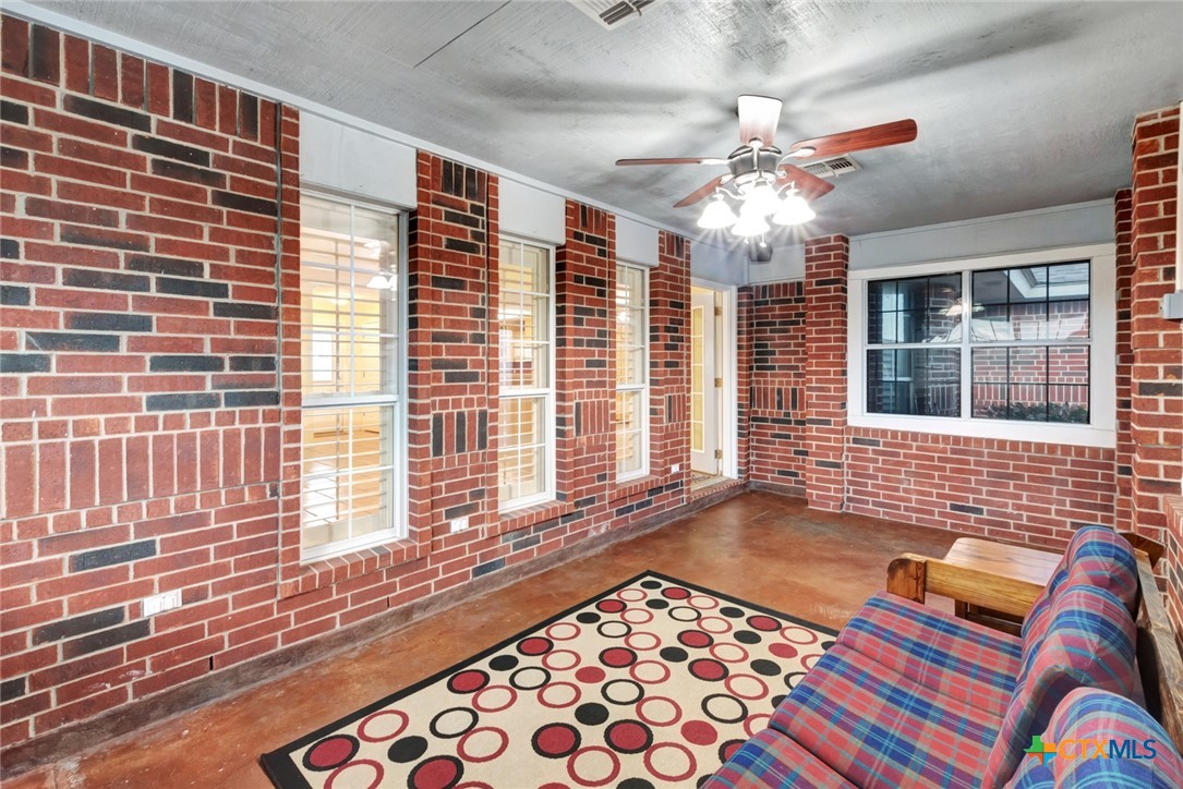477 Dewberry Lane