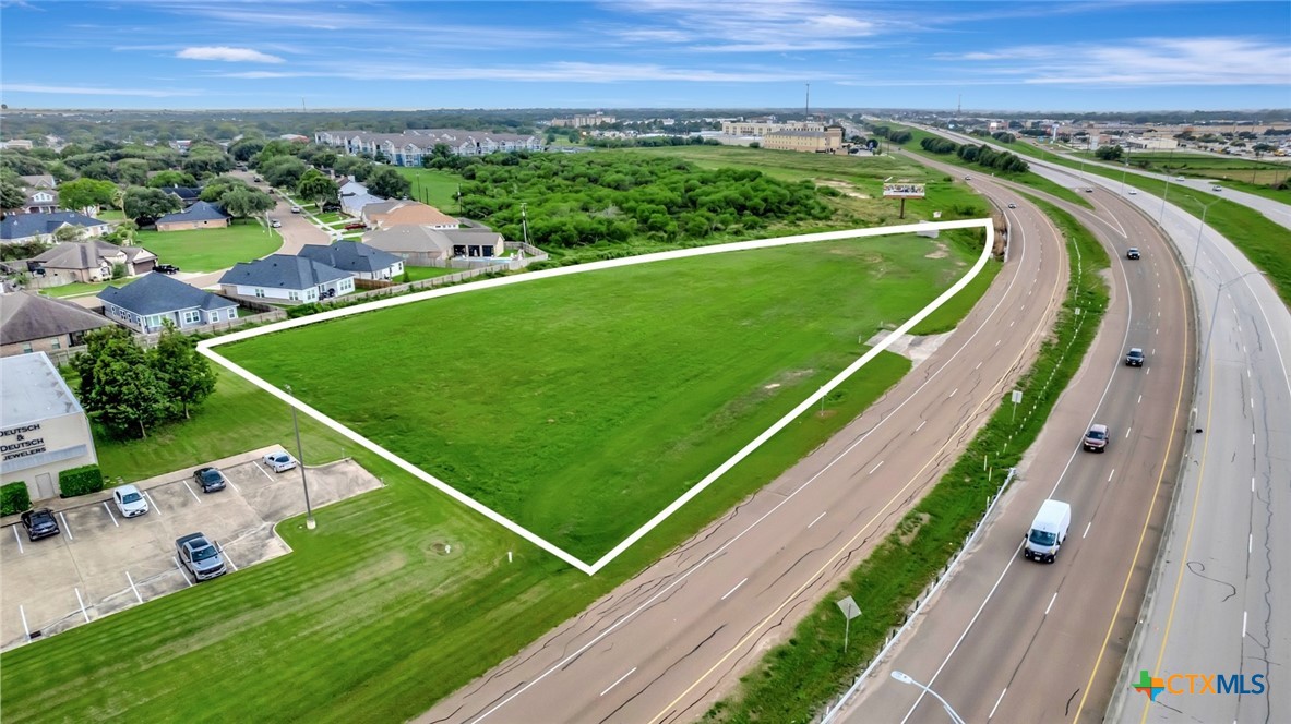 6201 NE Zac Lentz Parkway