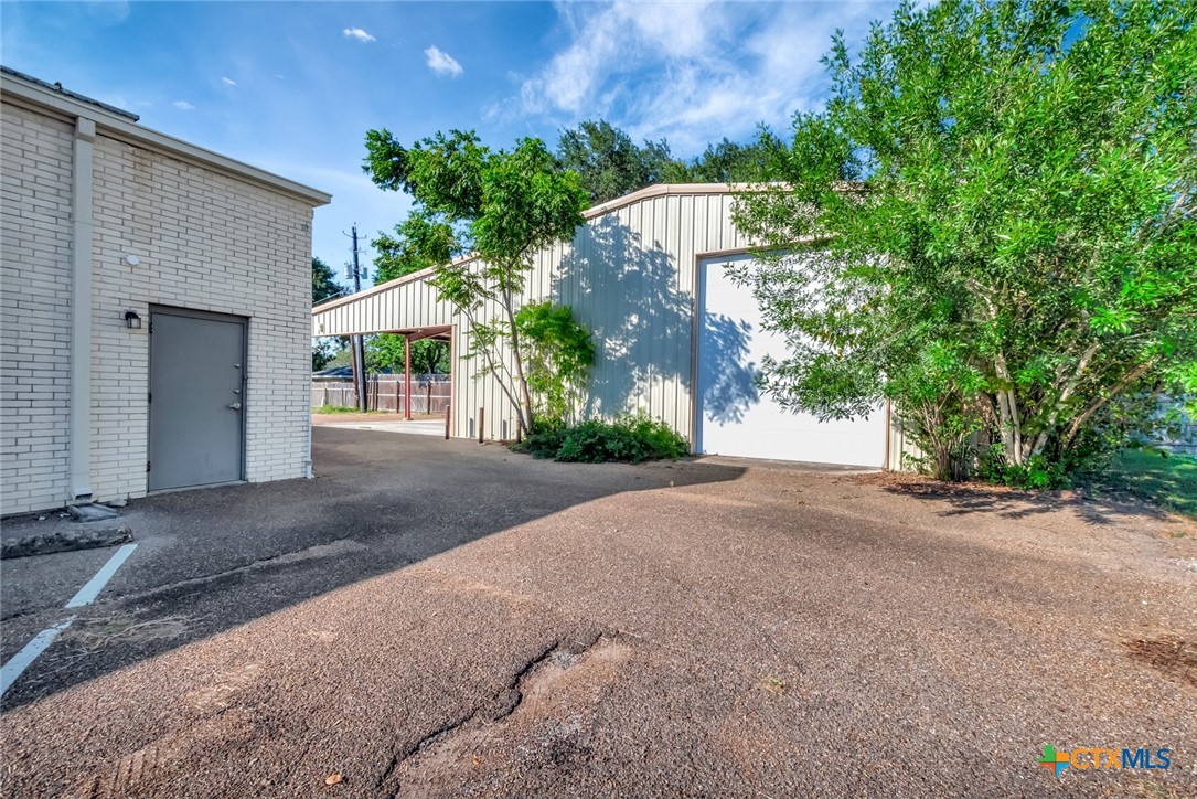 3412 Sam Houston Drive