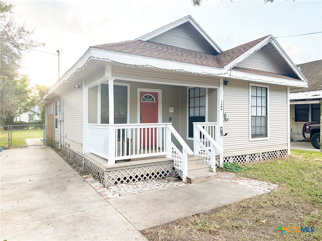 1306 N Moody Street