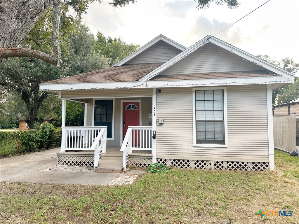 1306 N Moody Street